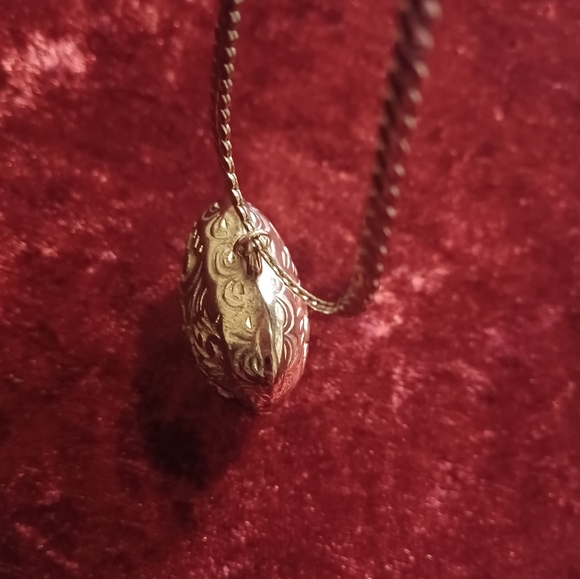 Puffed Heart Necklace 24" - Picture 10 of 12